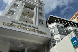 Mới đây, phòng Kiểm tra – Pháp chế (Sở Y tế Thành phố Hồ Chí Minh) vừa phối hợp với Công an Thành phố Hồ Chí Minh và UBND phường Cầu Ông Lãnh kiểm tra đột xuất Phòng khám Đa khoa Khang Thịnh (số 114 Trần Đình Xu, TPHCM) sau phản ánh của người dân từ Cổng thông tin 1022 của thành phố. (Ảnh: Sở Y tế Thành phố Hồ Chí Minh)