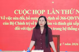 Đồng chí Bùi Thị Quỳnh Vân, Uỷ viên Trung ương Đảng, Phó Trưởng Ban Tổ chức Trung ương phát biểu chỉ đạo hội nghị. (Ảnh: Phương Hoa/TTXVN)