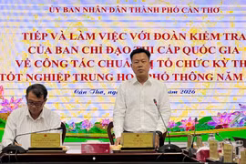 Thứ trưởng Bộ Giáo dục và Đào tạo Lê Quân phát biểu tại buổi làm việc. (Ảnh: Ánh Tuyết/TTXVN)