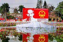 Chính quyền và nhân dân các xã mới thành lập trên địa bàn huyện Sóc Sơn cũ đang tích cực chuẩn bị cơ sở vật chất phục vụ công tác bầu cử. (Ảnh: Trung Nguyên/TTXVN)