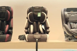 Trẻ em dưới 10 tuổi ngồi trên xe ôtô phải có ghế phụ