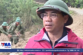 Bộ đội mở lối vào 5 thôn đang cô lập ở Quảng Ngãi 