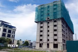 Dự án nhà ở xã hội Bệnh viện Hữu nghị Việt Đức gồm 1 tòa nhà 10 tầng với 216 căn hộ. (Ảnh: Nguyễn Chinh/TTXVN)