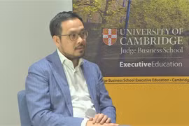 Phó Giáo sư chuyên ngành tài chính, Tiến sỹ Nguyễn Đăng Bằng, Trường quản lý kinh doanh Judge Business School, Đại học Cambridge. (Nguồn: FTU)