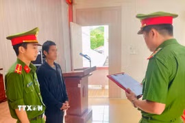 Khởi tố người đi bộ gây tai nạn chết người trên quốc lộ ở Quảng Trị