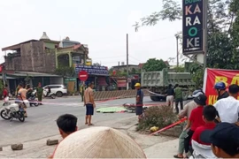 Hiện trường vụ tai nạn thương tâm. (Ảnh: Vietnamnet)