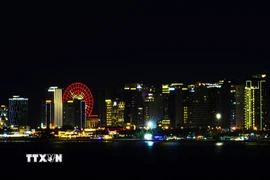 Biển Mỹ Khê về đêm. (Ảnh: Văn Dũng/TTXVN)