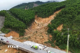 Huế: Thông tuyến Cao tốc La Sơn-Túy Loan 