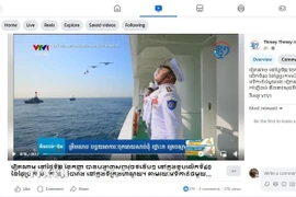 Báo điện tử Thmeythmey chuyển tiếp chương trình phát sóng trực tiếp về sự kiện trọng đại ở quốc gia láng giềng trên Fanpage tiếng Khmer. (Ảnh: TTXVN phát)