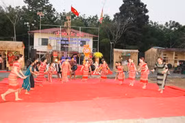 Điệu múa tại Lễ hội Cầu mưa. (Ảnh: K GỬIH/TTXVN)