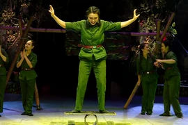 Chương trình xiếc “Đi cùng năm tháng” tri ân các anh hùng thương binh liệt sỹ 