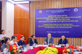 Quang cảnh buổi làm việc. (Báo Khánh Hòa)