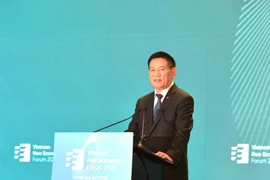 Phó Thủ tướng Hồ Đức Phớc, để hiện thực hóa mục tiêu đề ra, chúng ta phải cần đổi mới mô hình tăng trưởng. (Nguồn: Báo Chính Phủ)