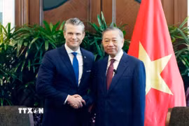 Tổng Bí thư, Chủ tịch nước Tô Lâm tiếp Bộ trưởng Bộ Chiến tranh Hoa Kỳ Pete Hegseth. (Ảnh: Thống Nhất /TTXVN)