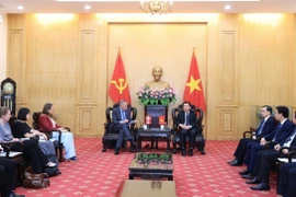 Đồng chí Nguyễn Xuân Thắng tiếp Đại sứ Đan Mạch tại Việt Nam Nicolai Prytz với các đại biểu. (Ảnh: Tuấn Anh/TTXVN)