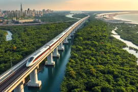 Tuyến đường sắt tốc độ cao Bến Thành - Cần Giờ sẽ biến mô hình “sống Cần Giờ - làm việc trung tâm” thành hiện thực (Ảnh minh họa: Vinspeed)