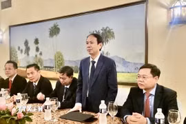 Ông Nguyễn Thanh Tùng, Trưởng đoàn công tác của Nhà xuất bản Giáo dục Việt Nam, tái khẳng định cam kết tiếp tục hỗ trợ Cuba trong công tác in ấn và xuất bản sách. (Ảnh: TTXVN phát)