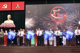 Lãnh đạo Ủy ban Nhân dân Thành phố Hồ Chí Minh phát động Phong trào thi đua yêu nước năm 2025. (Ảnh: Xuân Anh/TTXVN)