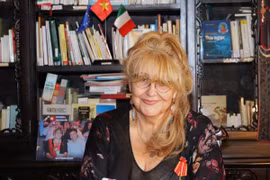 Bà Sandra Scagliotti, nhà Việt Nam học, Lãnh sự Danh dự Việt Nam tại Turin và Genoa. (Ảnh: Thanh Hải/TTXVN)