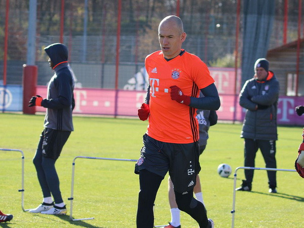 Robben đã tràn đầy năng lượng cho trận đấu. Nguồn: Fcb.de