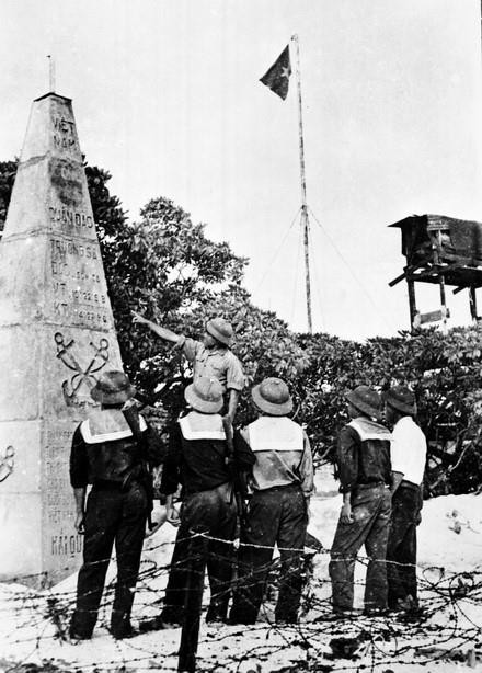 Bộ đội Đặc công hải quân trên đảo Trường Sa được giải phóng, ngày 29/4/1975. (Ảnh: TTXVN)