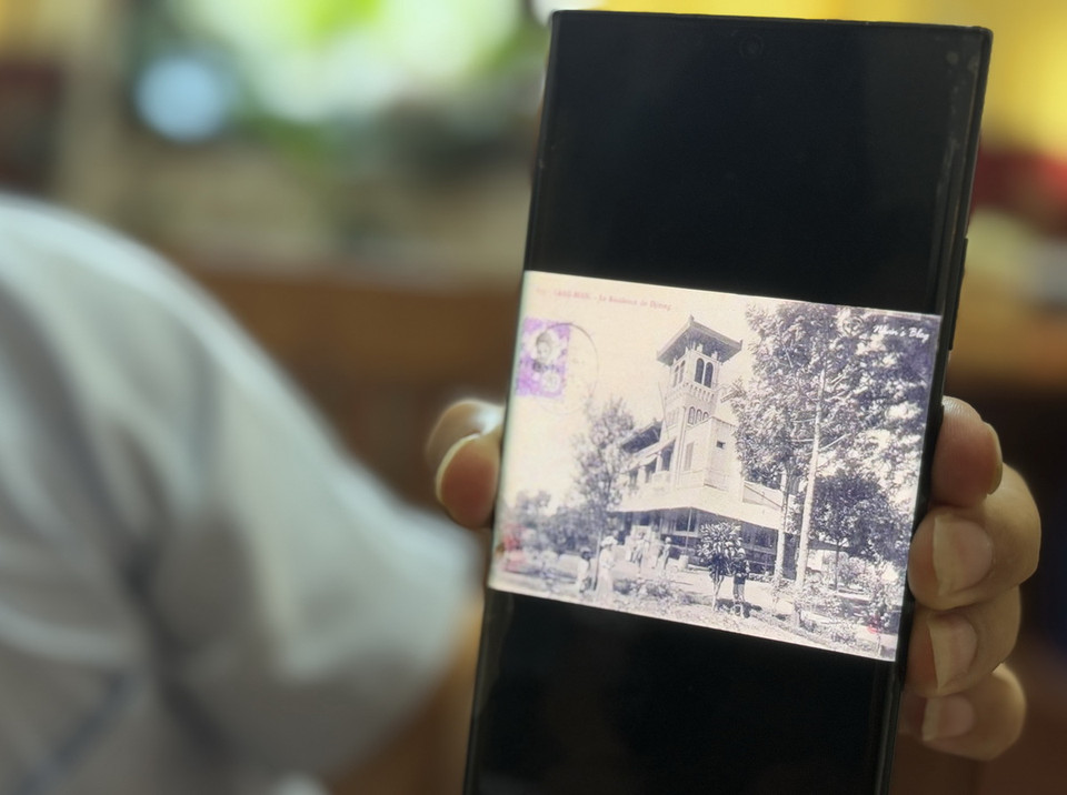 Hình ảnh của Tòa thị chính tỉnh Đồng Nai Thượng xưa (được Toàn quyền Đông Dương Paul Doumer ký Nghị định thành lập năm 1899, với tỉnh lỵ đặt tại Djiring, trung tâm thị trấn Di Linh, huyện Di Linh ngày nay). (Ảnh: Nguyễn Dũng/TTXVN)