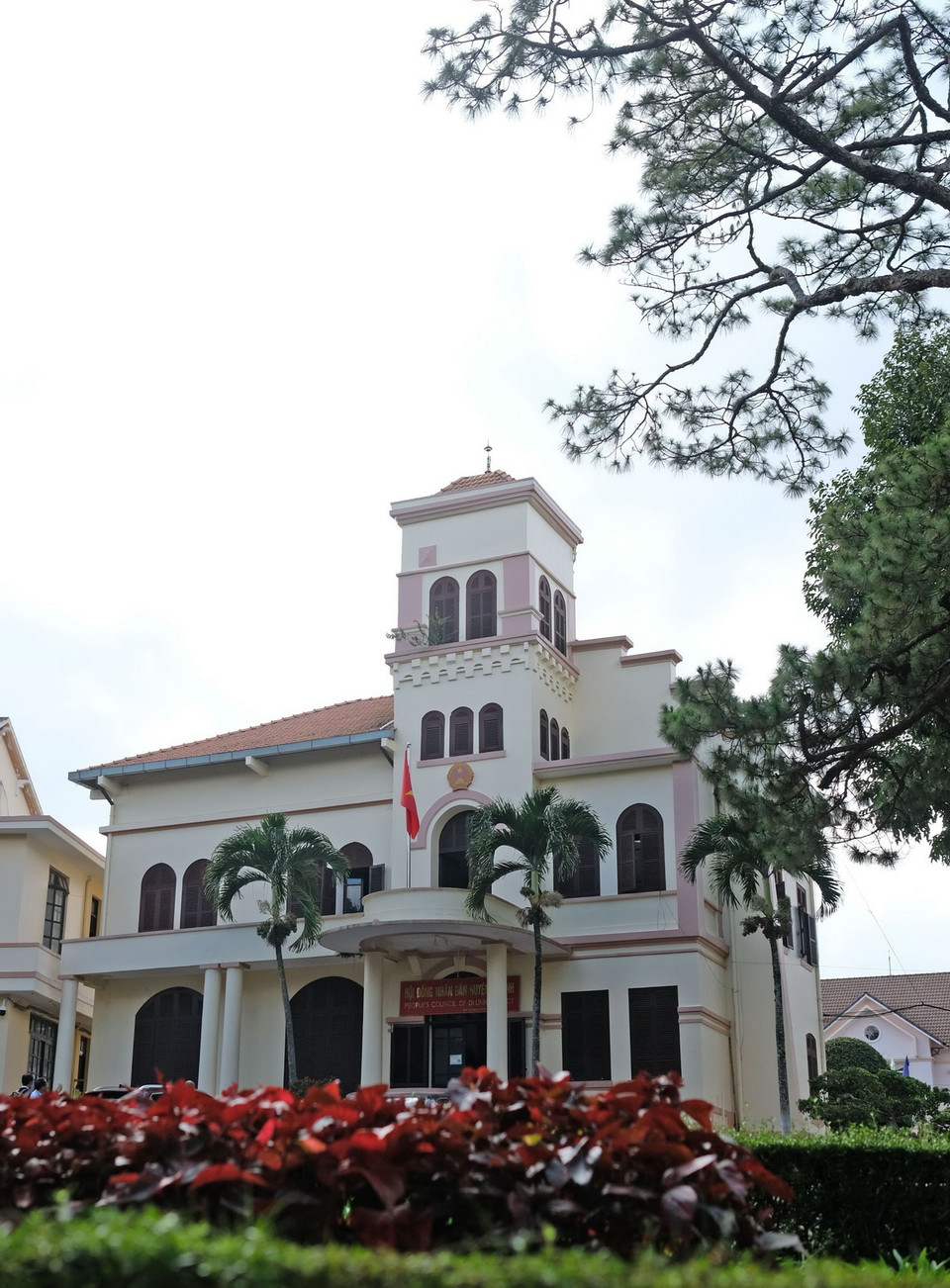 Tòa thị chính tỉnh Đồng Nai Thượng được xây dựng từ năm 1900 và kết cấu vẫn còn nguyên vẹn, được sử dụng cho đến tận ngày nay. (Ảnh: Nguyễn Dũng/TTXVN)