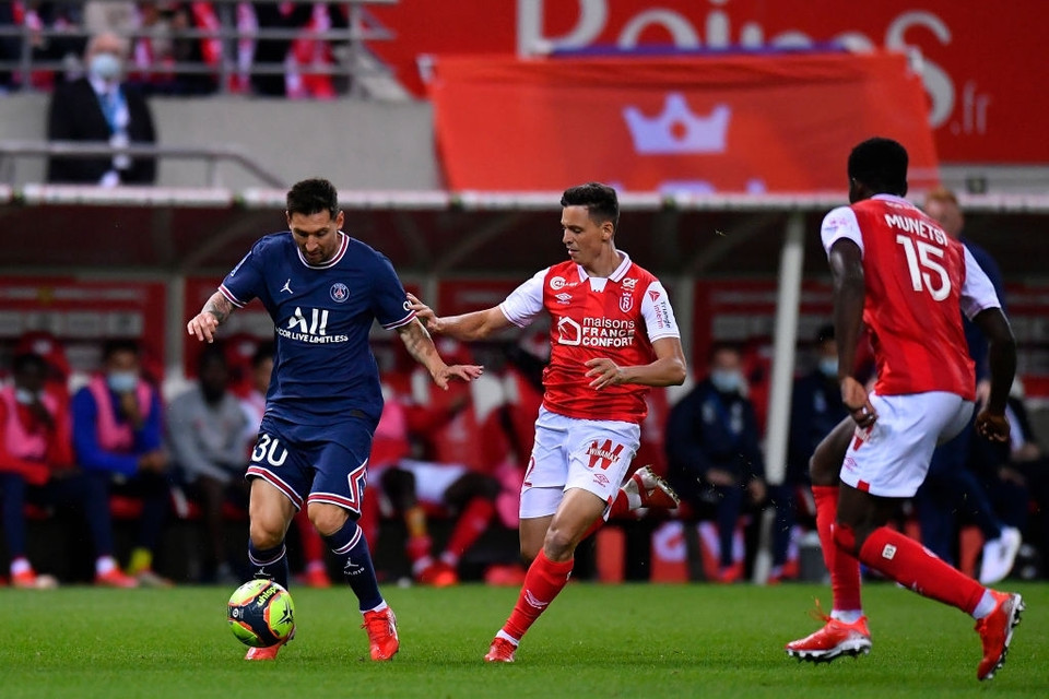 Trong hơn 20 phút thi đấu, Messi đã chơi tốt với những đường đi bóng kỹ thuật, mở ra cơ hội cho đồng đội. (Ảnh: Getty Images)