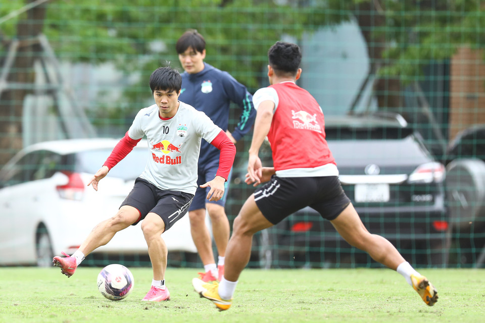 Hoàng Anh Gia Lai cho thấy đã hoàn toàn sẵn sàng để đánh bại Viettel trên sân khách hàng Đẫy ở vòng 5 V-League 2021 tới dù đội chủ nhà đang có phong độ cao. (Ảnh: PV/Vietnam+)