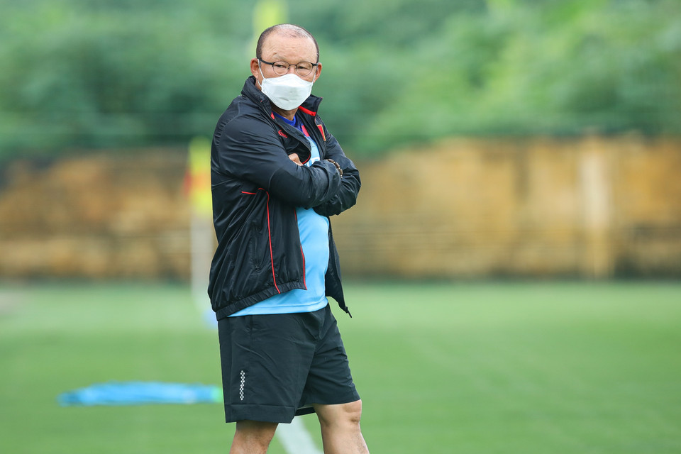 Đợt tập trung U22 Việt Nam lần này mang tính rà soát và chọn lựa cao nên việc huấn luyện viên Park bao quát, theo dõi từng chi tiết là hết sức quan trọng. (Ảnh: Phúc Tá/Vietnam+)