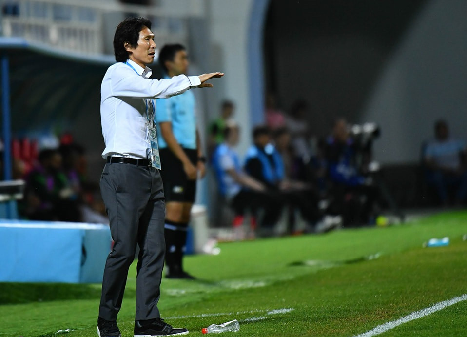 Về cuối trận đấu, huấn luyện viên Gong Oh-kyun sử dụng hết 5 quyền thay người nhưng cũng không mang lại hiệu quả. (Ảnh: VFF)