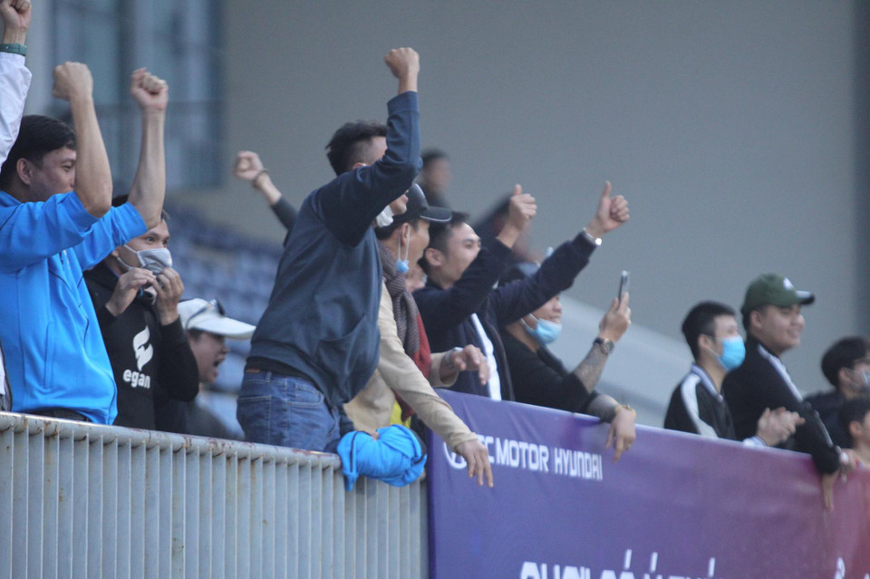 Như vậy, VPL-S2 đã khép lại với một kịch bản không thể hấp dẫn hơn. Mùa giải thứ hai của Giải bóng đá 7 người vô địch toàn quốc Hyundai Cúp 2020 By TC Motor tiếp tục gây được tiếng vang, thu hút lượng lớn người hâm mộ và chiếm trọn tình yêu của người chơi bóng đá phong trào. (Ảnh: CTV/Vietnam+)