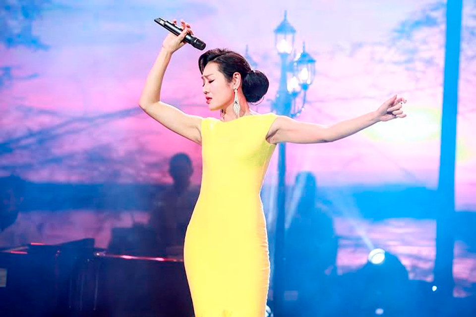 Minh Thu nồng cháy với tình khúc Anh Bằng. (Ảnh: Hải Bá)