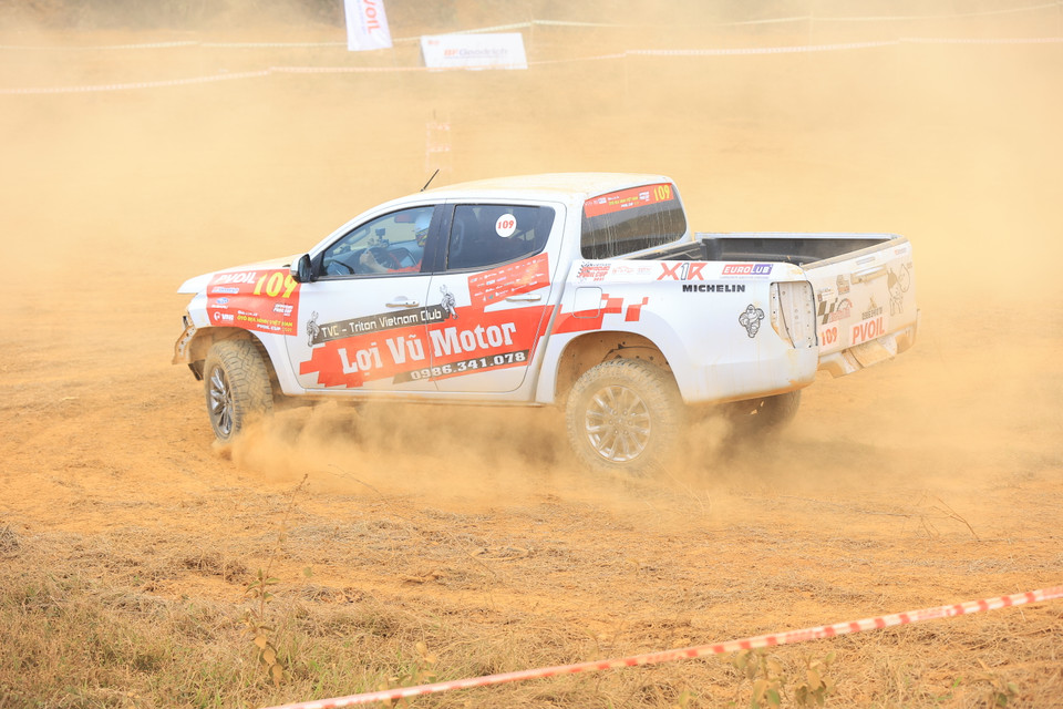  Các xe vi phạm điều lệ về trang thiết bị, các hạng mục được phép nâng cấp, thay thế, đội thi sẽ bị tính lỗi DNS (Did Not Start) cho tất cả các bài thi đã thực hiện trước thời điểm bị phát hiện vi phạm. (Ảnh: Hoài Nam/Vietnam+)