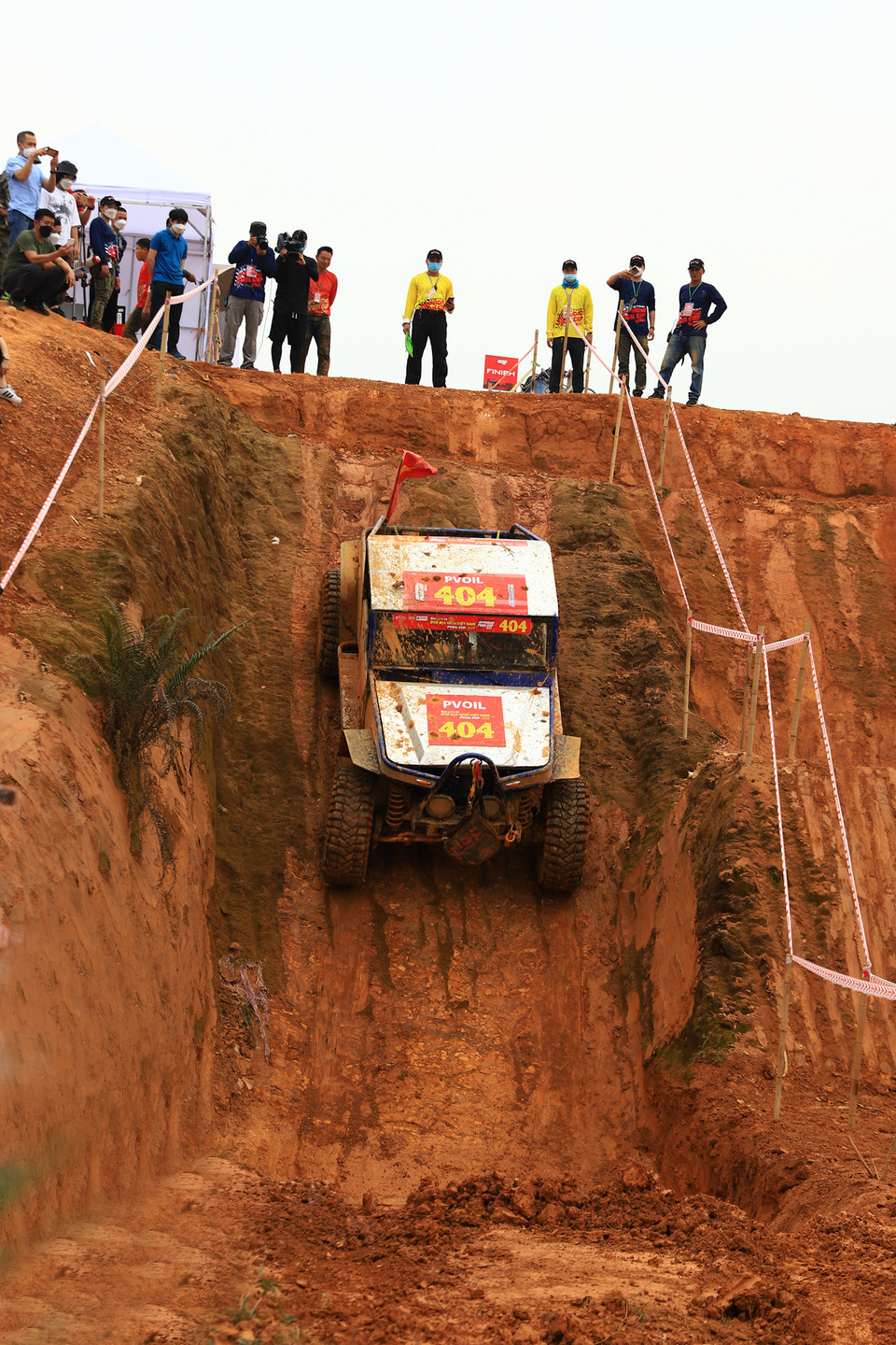 Một bài thi đầy khó khăn mà nhiều đội mất rất nhiều thời gian để vượt qua được mệnh danh ‘dốc tử thần.’ (Ảnh: Hoài Nam/Vietnam+)
