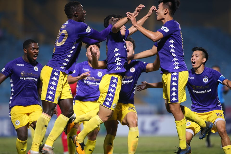 Để rồi Quang Hải tỏa sáng đúng lúc ở phút thi đấu cuối cùng, mang về chiến thắng cho đội nhà. (Ảnh: Hiển Nguyễn/Vietnam+)