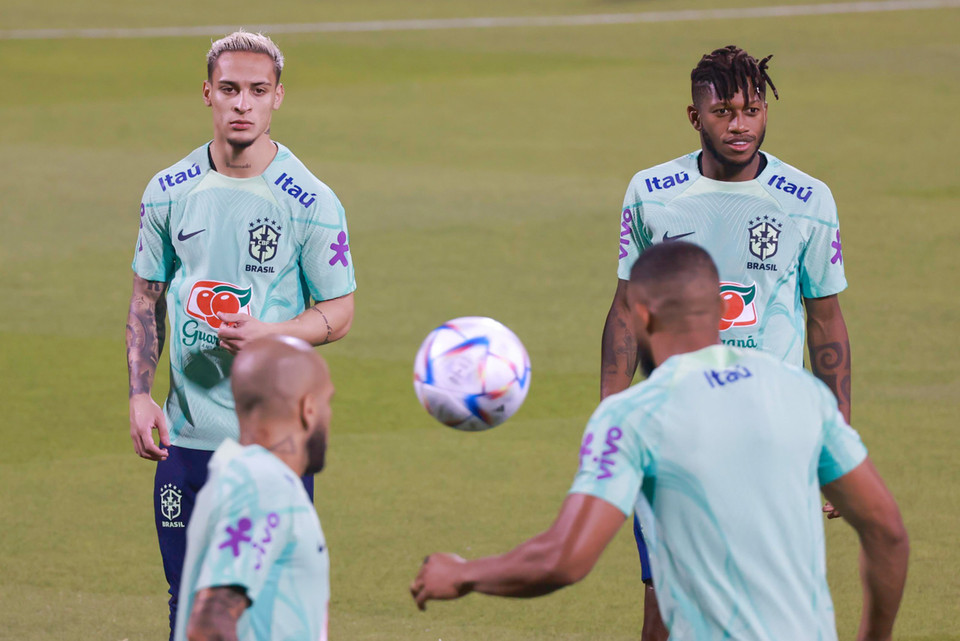 Trước những đàn anh, cầu thủ này cũng không ngần ngại phô diễn kỹ thuật và nhanh chóng hòa nhập vào đội tuyển trong lần đầu dự World Cup. (Ảnh: Hải An/Vietnam+)