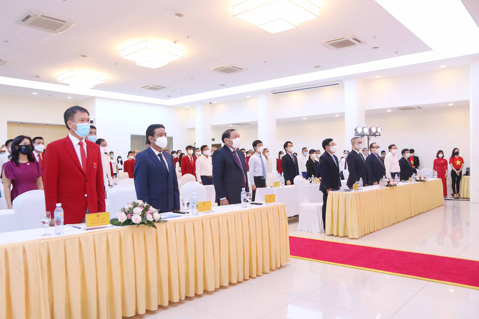 Tham dự buổi lễ có Ủy viên Bộ Chính trị, Phó Thủ tướng Chính phủ Phạm Bình Minh; Ủy viên Ban chấp hành Trung ương Đảng, Bộ trưởng Bộ Văn hóa, Thể thao và Du lịch Nguyễn Văn Hùng; Thứ trưởng Bộ Văn hóa, Thể thao và Du lịch Hoàng Đạo Cương; Thứ trưởng Bộ Văn hóa, Thể thao và Du lịch Trịnh Thị Thủy… (Ảnh: PV/Vietnam+)