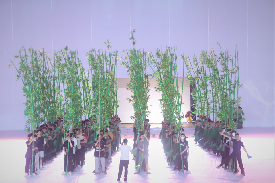 Bắt đầu từ tối nay (8/5), toàn bộ ê-kíp chuẩn bị cho Lễ khai mạc SEA Games 31 bước vào quá trình tổng duyệt ngay trên sân vận động Mỹ Đình nhằm hoàn thiện mọi khâu cuối cùng. (Ảnh: PV/Vietnam+)