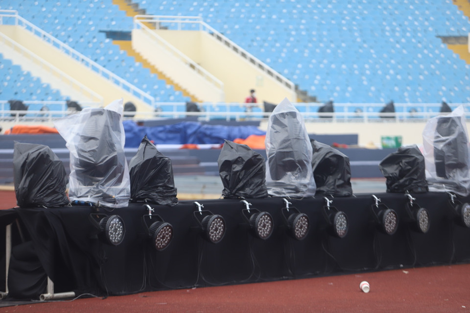 Hệ thống ánh sáng đã sẵn sàng. (Ảnh: PV/Vietnam+)