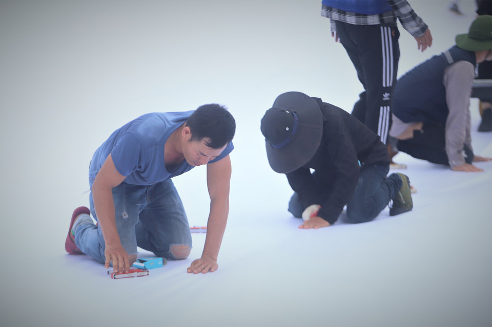 Trước khi bước vào công tác tổng duyệt cuối cùng, khâu chuẩn bị trang thiết bị cho Lễ khai mạc SEA Games 31 đã được hoàn thành. (Ảnh: PV/Vietnam+)