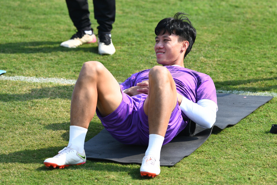 Trở về sân nhà, đội tuyển Việt Nam sẽ được tiếp thêm sức mạnh tinh thần lớn từ cổ động viên cũng như thoải mái thi đấu dưới điều kiện thời tiết quen thuộc. (Ảnh: Hiển Nguyễn/Vietnam+)