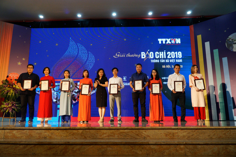  Ở vòng sơ khảo, Hội đồng giải thưởng đã lựa chọn trao giải cho 65 tác phẩm, nhóm tác phẩm xuất sắc; trong đó, có 7 Giải A, 15 Giải B, 20 Giải C và 23 Giải Khuyến khích. (Ảnh: PV/Vietnam+)