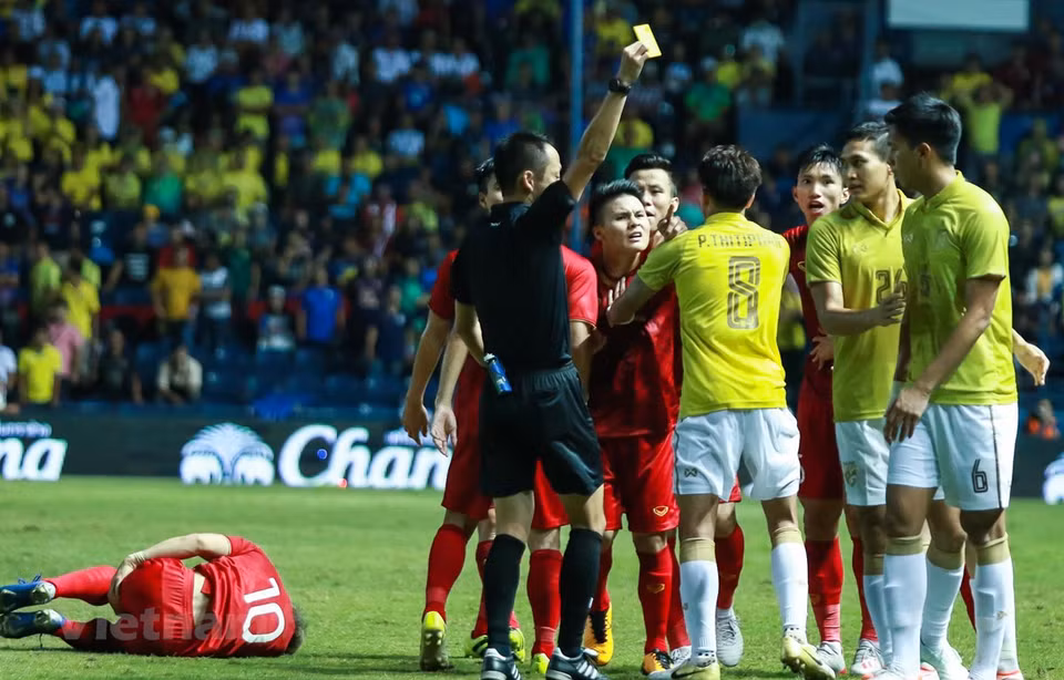 Tới giữa năm 2019, đội tuyển Việt Nam thắng 1-0 trước Thái Lan tại giải giao hữu King's Cup. Từ đó, huấn luyện viên Park Hang-seo khẳng định bóng đá Việt Nam không còn sợ người Thái Lan. (Ảnh: PV/Vietnam+)