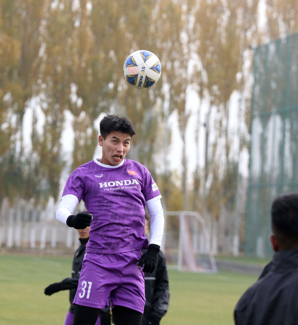 Qua đó, ông Park đã xây dựng các phương án khác nhau để áp dụng cho trận đấu quyết định ngôi đầu bảng với U23 Myanmar. U23 Việt Nam cần không thua để có thể giành vé đi tiếp. (Ảnh: VFF)