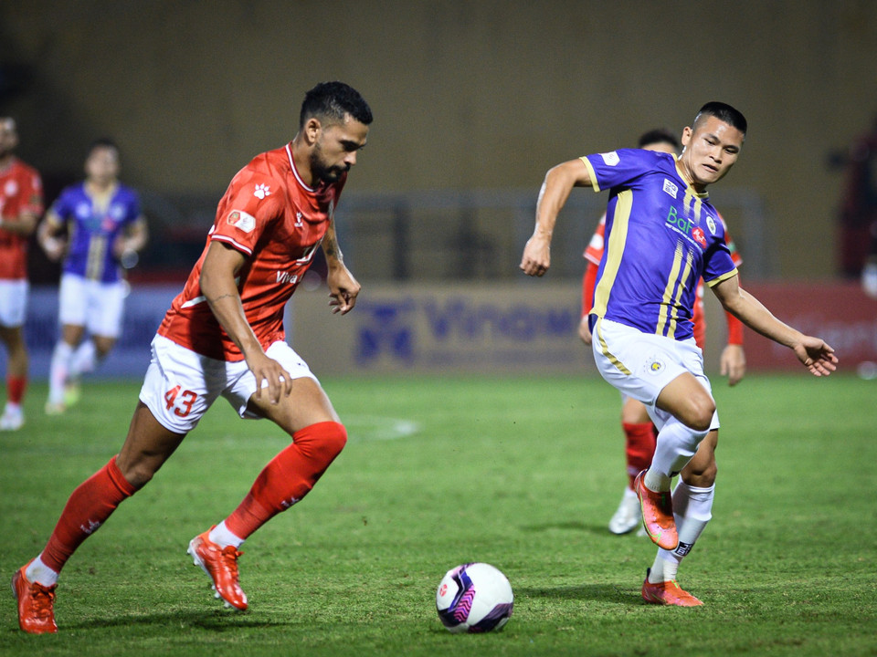 Thế nhưng, ngay cả khi thi đấu hơn người, CLB TP.HCM cũng không thể tận dụng thời cơ. (Ảnh: PV/Vietnam+)