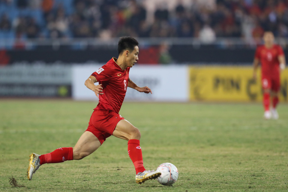 Dẫu vậy, bản lĩnh và đẳng cấp giúp tuyển Việt Nam giữ vững thế trận, thậm chí tự tin triển khai một số đường bóng phản công nguy hiểm. (Ảnh: PV/Vietnam+)