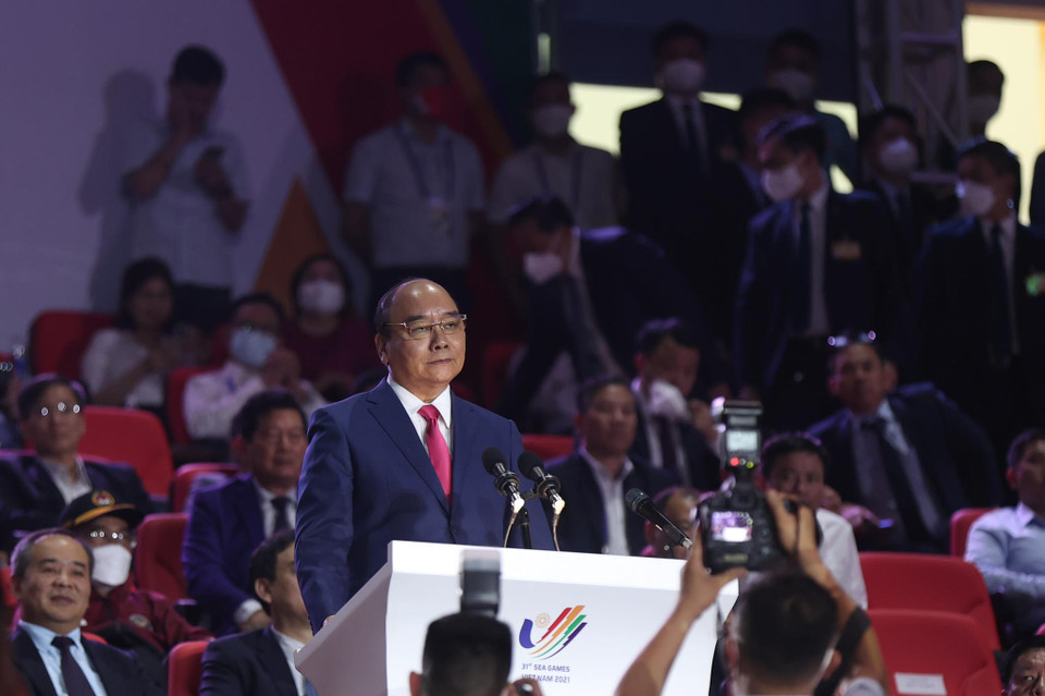 Chủ tịch nước Nguyễn Xuân Phúc tuyên bố khai mạc SEA Games 31. (Ảnh: Minh Sơn/Vietnam+)
