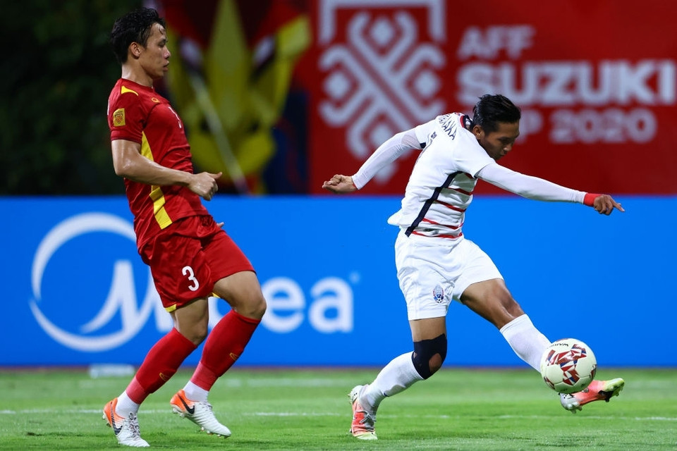 &#x8;Campuchia không có nhiều cơ hội nguy hiểm trước Việt Nam dù chơi tự tin và không ngại tấn công. (Ảnh: Getty Images)