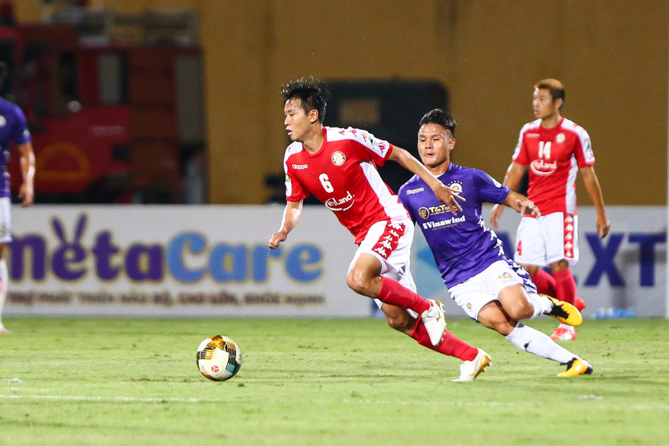 Seo Yong Duk tạo ra nhiều đường lên bóng thoáng cho đồng đội, tiếc rằng hàng công TP.HCM chơi thiếu hiệu quả trong ngày vắng Công Phượng. (Ảnh: Hiển Nguyễn/Vietnam+)